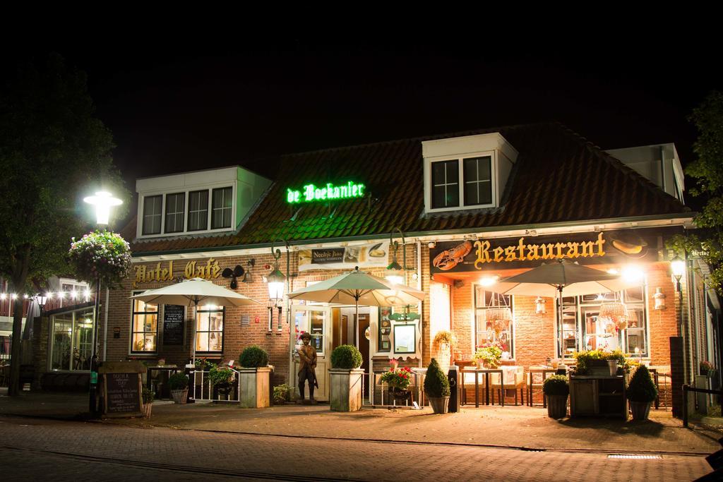 Hotel Restaurant De Boekanier Vrouwenpolder Exterior foto
