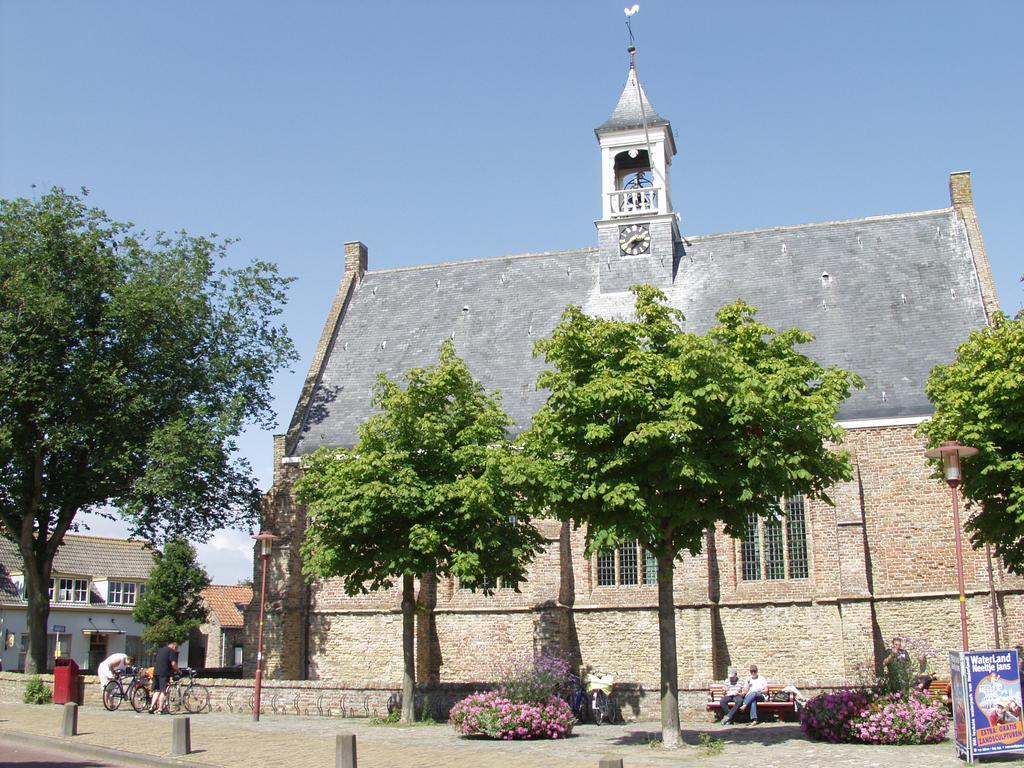 Hotel Restaurant De Boekanier Vrouwenpolder Exterior foto